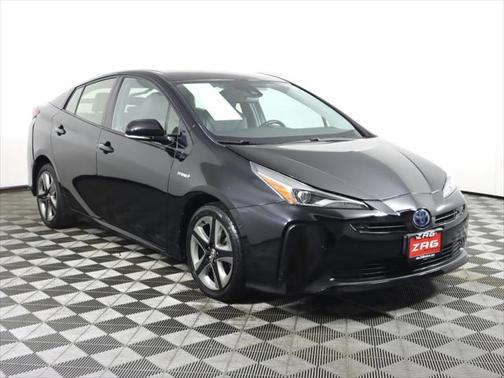 2020 Toyota Prius XLE