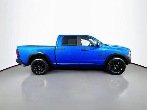 2024 RAM 1500 Classic Warlock Crew Cab 4x4 5'7' Box