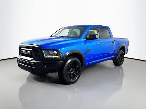 2024 RAM 1500 Classic Warlock Crew Cab 4x4 5'7' Box