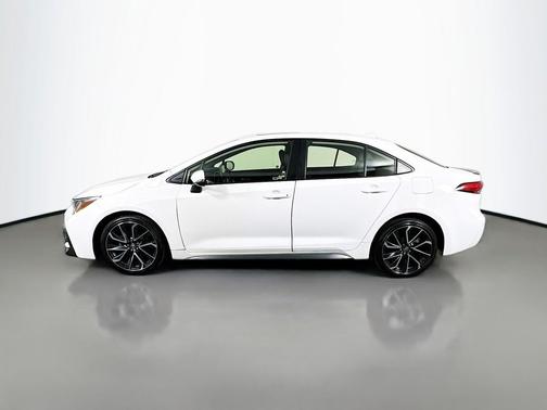 Super White 2021 Toyota Corolla XSE