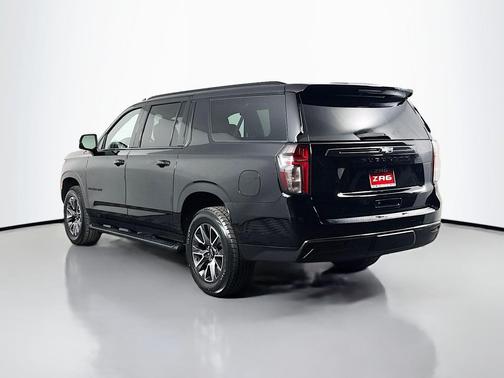 2022 Chevrolet Suburban 4WD Z71