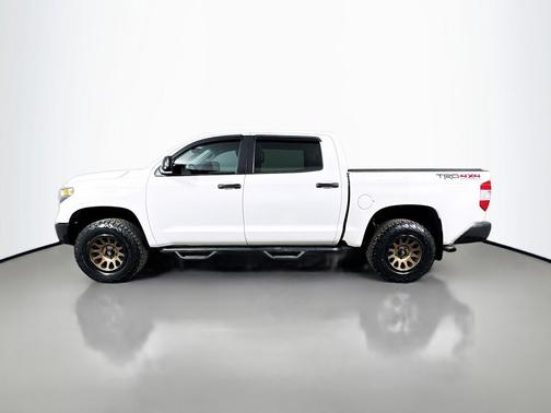 Super White 2017 Toyota Tundra SR5