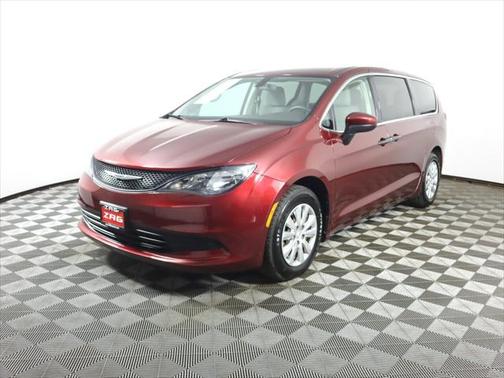2020 Chrysler Voyager L