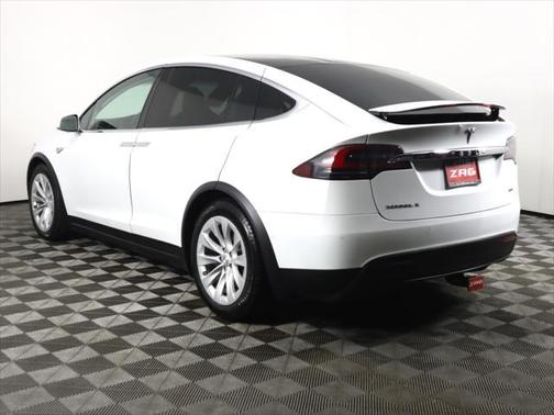 2016 Tesla Model X 90D