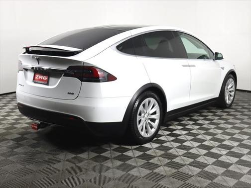 2016 Tesla Model X 90D