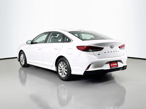 Quartz White Pearl 2019 Hyundai SONATA SE