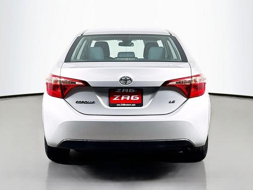 Classic Silver Metallic 2018 Toyota Corolla LE