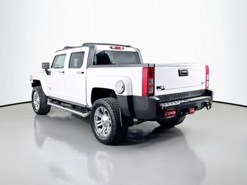 2009 Hummer H3T Alpha