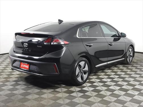 2022 Hyundai IONIQ Hybrid Limited
