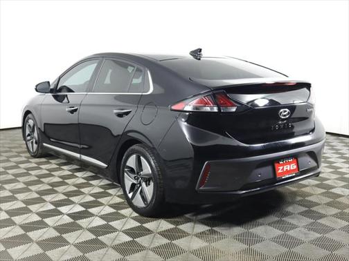 2022 Hyundai IONIQ Hybrid Limited