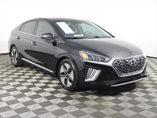 2022 Hyundai IONIQ Hybrid Limited