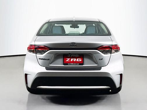 Classic Silver Metallic 2021 Toyota Corolla LE