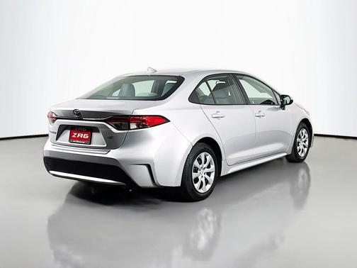 Classic Silver Metallic 2021 Toyota Corolla LE