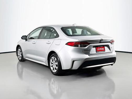 Classic Silver Metallic 2021 Toyota Corolla LE