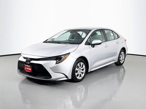 Classic Silver Metallic 2021 Toyota Corolla LE