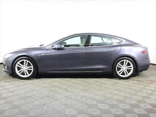 2015 Tesla Model S 70D