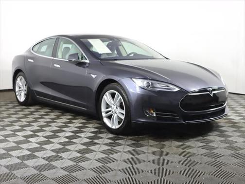 2015 Tesla Model S 70D