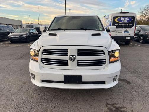 Bright White Clearcoat 2016 RAM 1500 Sport