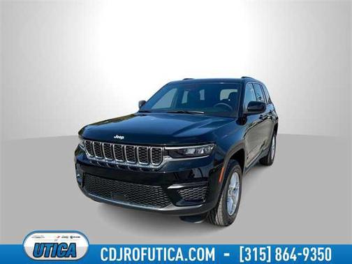 2025 Jeep Grand Cherokee Laredo