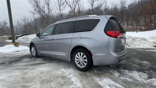 2018 Chrysler Pacifica Touring-L