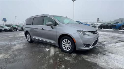 2018 Chrysler Pacifica Touring-L