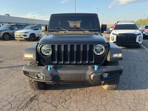 Black Clearcoat 2021 Jeep Wrangler Willys