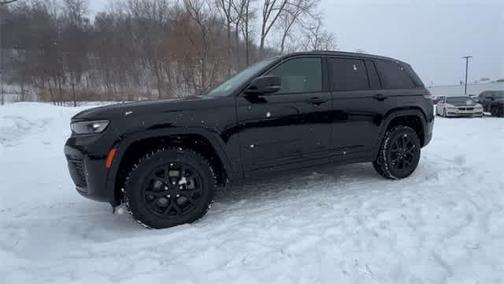 2026 Jeep Grand Cherokee Altitude