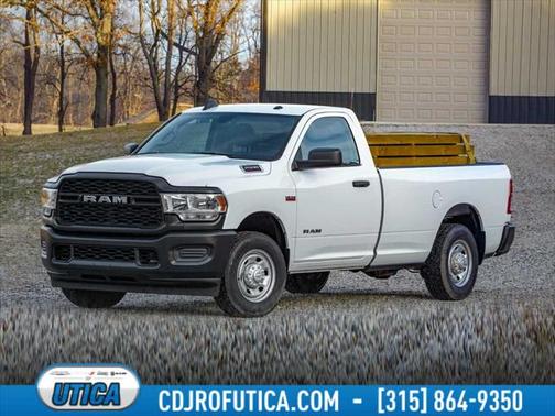 2022 RAM 2500 Tradesman Crew Cab 4x4 6'4' Box