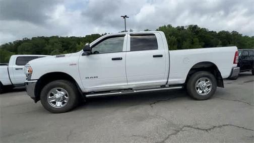 2022 RAM 2500 Tradesman Crew Cab 4x4 6'4' Box
