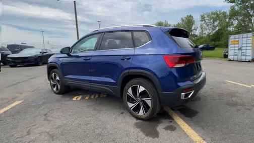 Dusk Blue Metallic 2023 Volkswagen Taos 1.5T SE