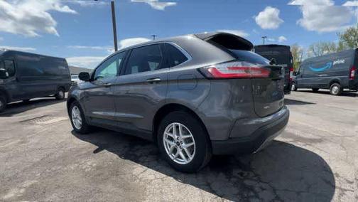 Carbonized Gray Metallic 2022 Ford Edge SEL