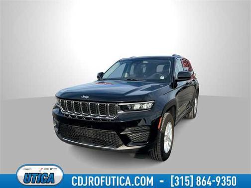 2023 Jeep Grand Cherokee Laredo