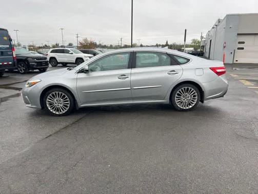 Celestial Silver Metallic 2018 Toyota Avalon Limited