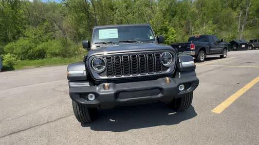 Granite Crystal Metallic Clearcoat 2026 Jeep Wrangler 85th Anniversary