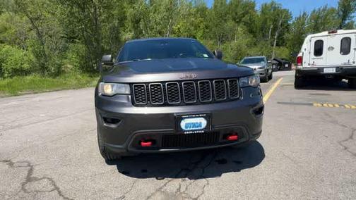 Granite Crystal Metallic Clearcoat 2020 Jeep Grand Cherokee Trailhawk