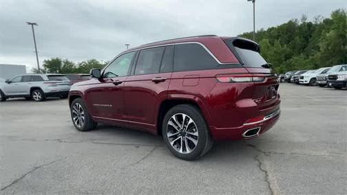2022 Jeep Grand Cherokee Overland
