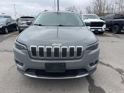 Sting-Gray Clearcoat 2019 Jeep Cherokee Limited