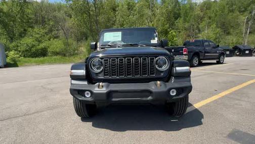 Black Clearcoat 2026 Jeep Wrangler 85th Anniversary