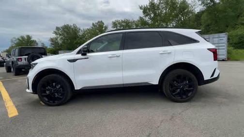Glacial White Pearl 2023 Kia Sorento SX
