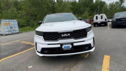 Glacial White Pearl 2023 Kia Sorento SX