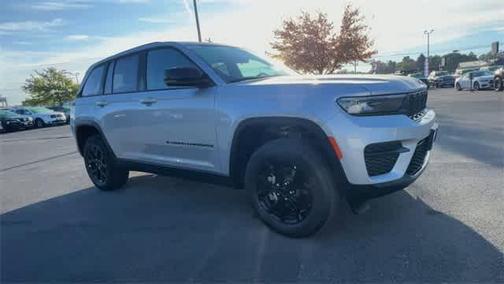 2025 Jeep Grand Cherokee Altitude
