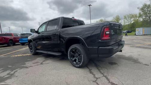 Diamond Black Crystal Pearlcoat 2026 RAM 1500 Big Horn/Lone Star
