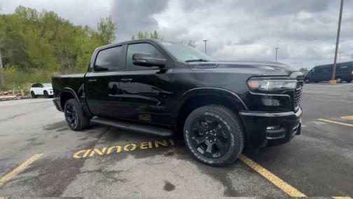 Diamond Black Crystal Pearlcoat 2026 RAM 1500 Big Horn/Lone Star