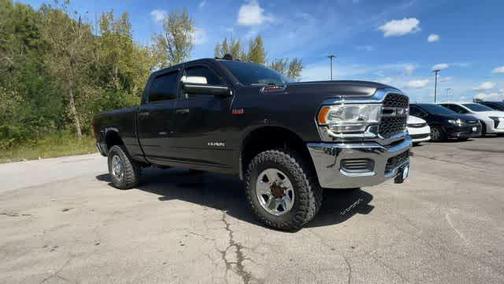Granite Crystal Metallic Clearcoat 2019 RAM 2500 Tradesman Crew Cab 4x4 6'4' Box