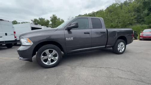 Granite Crystal Metallic Clearcoat 2018 RAM 1500 Express