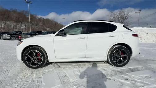 2022 Alfa Romeo Stelvio Ti