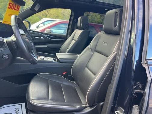 2021 Cadillac Escalade Sport