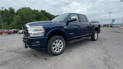 2022 RAM 2500 Laramie Crew Cab 4x4 6'4' Box