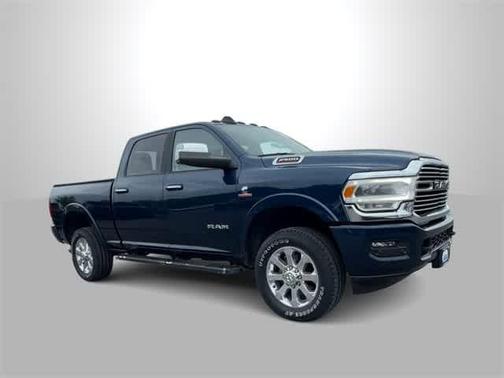 2022 RAM 2500 Laramie Crew Cab 4x4 6'4' Box