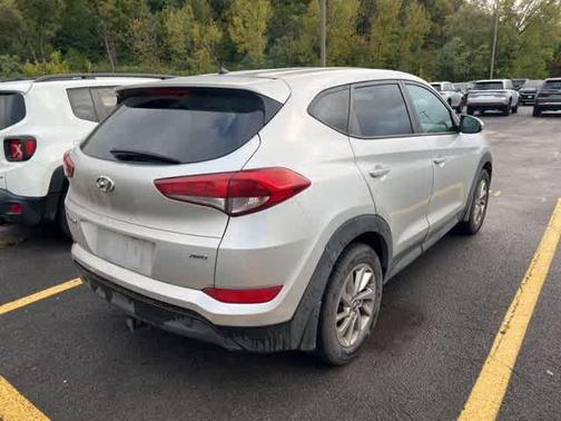 2018 Hyundai TUCSON SE